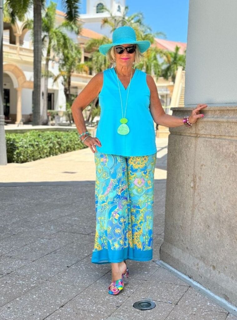 Summer Outfits for Women Over 50 25 1