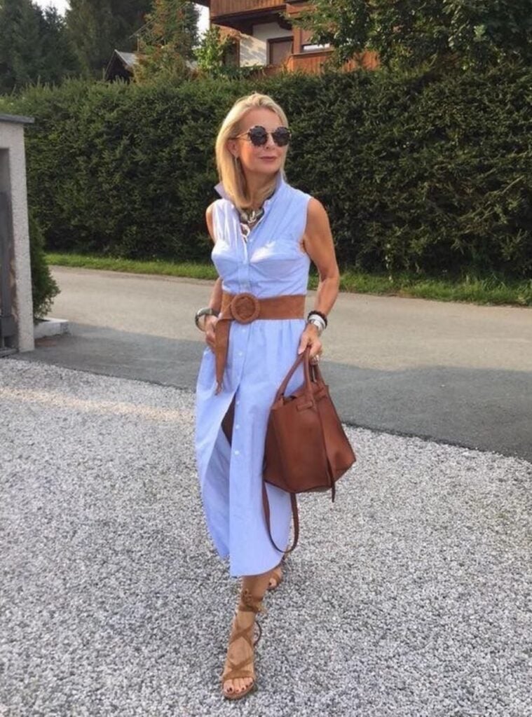 Summer Outfits for Women Over 50 27