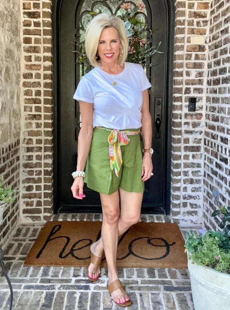 Summer Outfits for Women Over 50 3