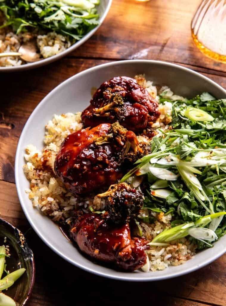 slow cooked honey garlic chicken served with rice, easy fall dinner recipe in the crockpot