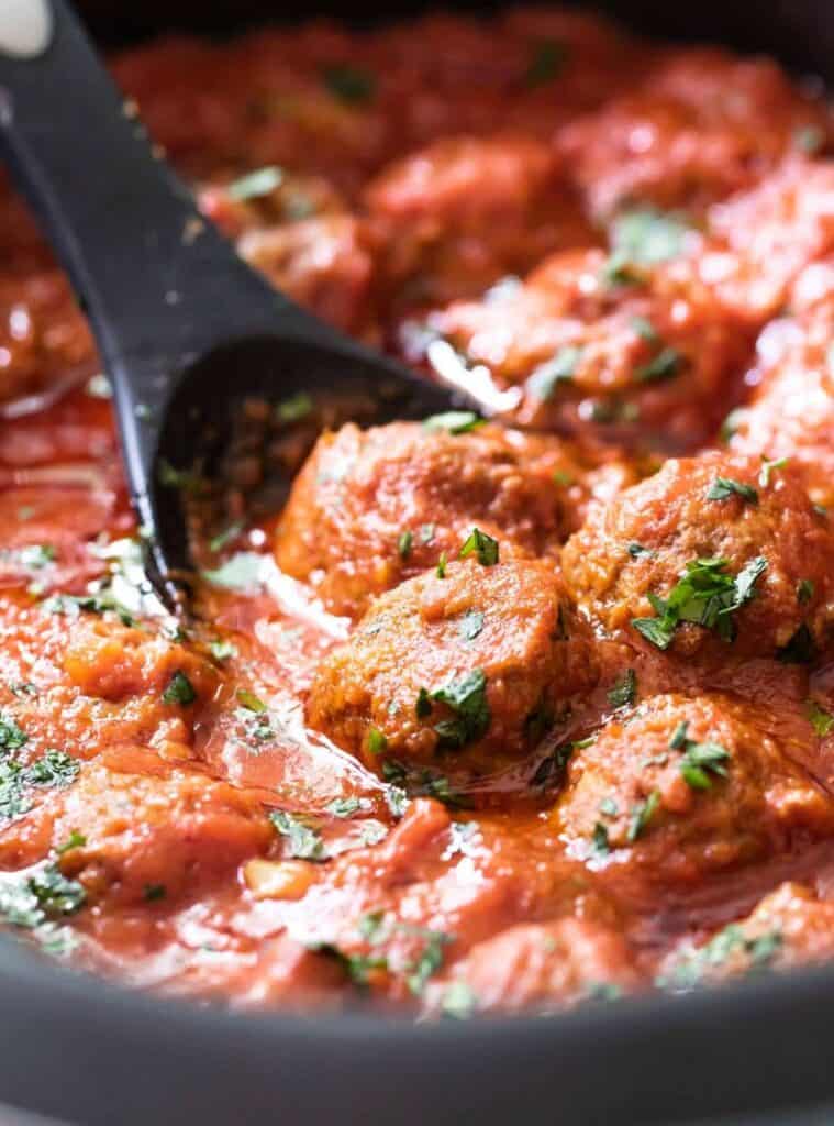 meatballs in marinara sauce made in crockpot, classic fall slow cooker dinner