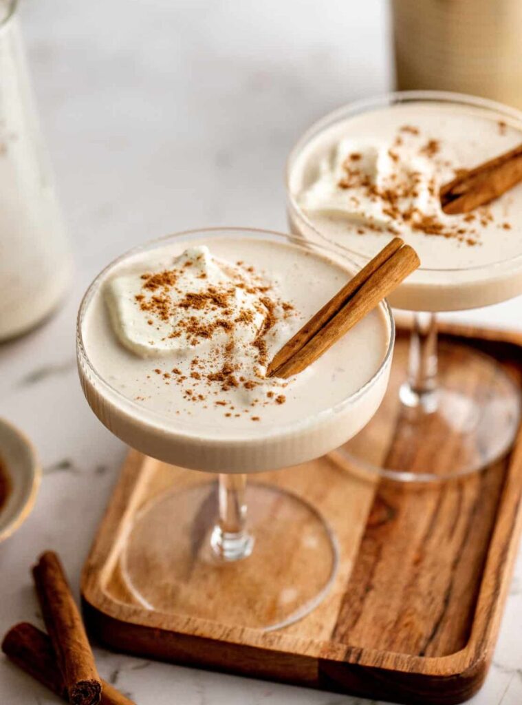 White Russian with pumpkin spice, cozy fall cocktail recipe