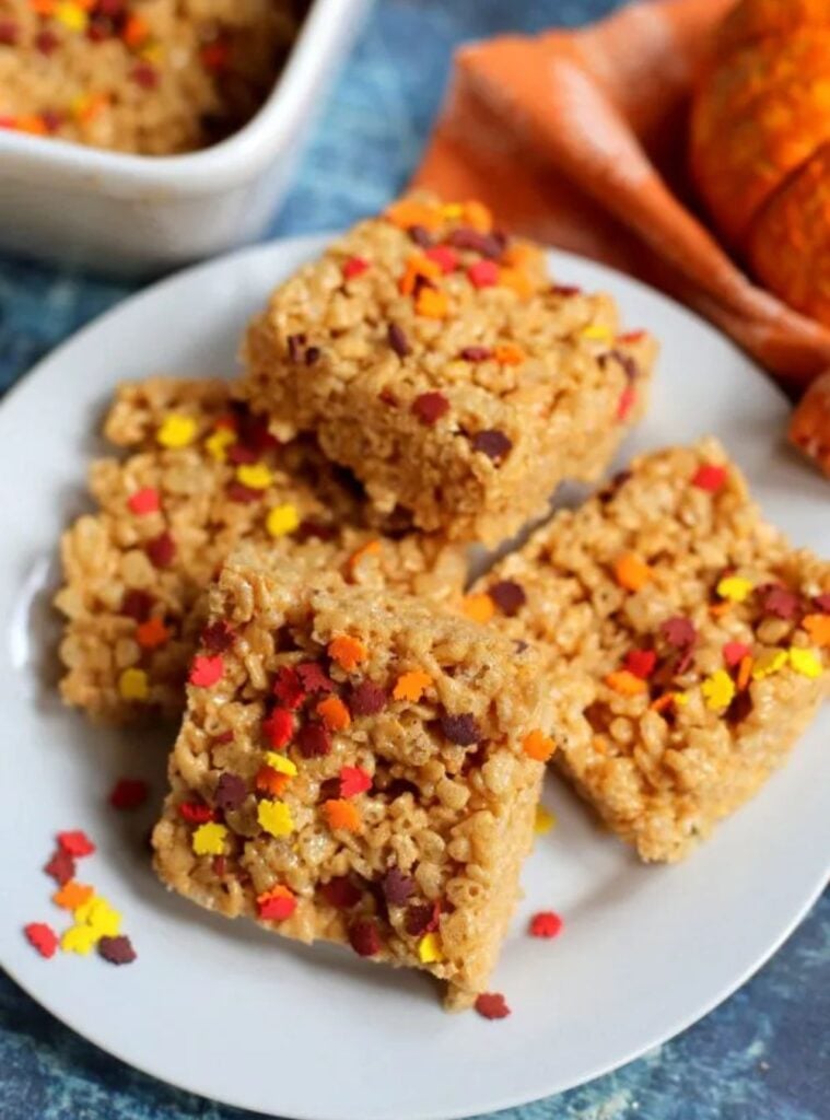rice krispie squares with spice and marshmallow, fun fall treats