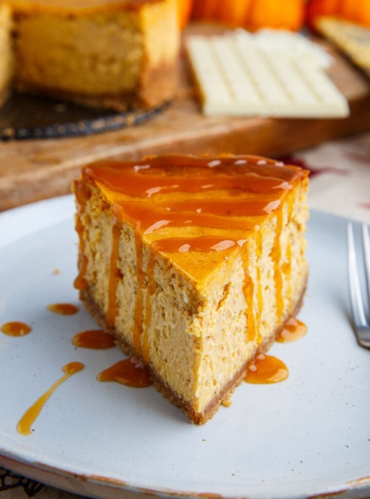creamy easy pumpkin cheesecake made with white chocolate