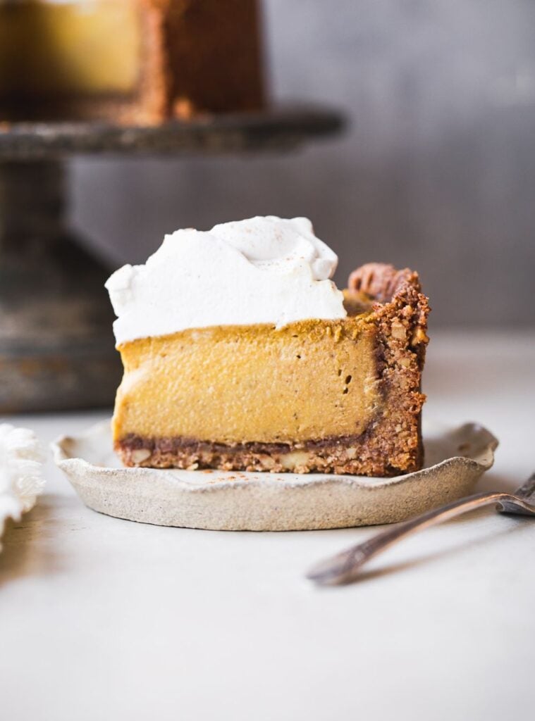 plant-based fall cheesecake recipes with dairy-free pumpkin filling