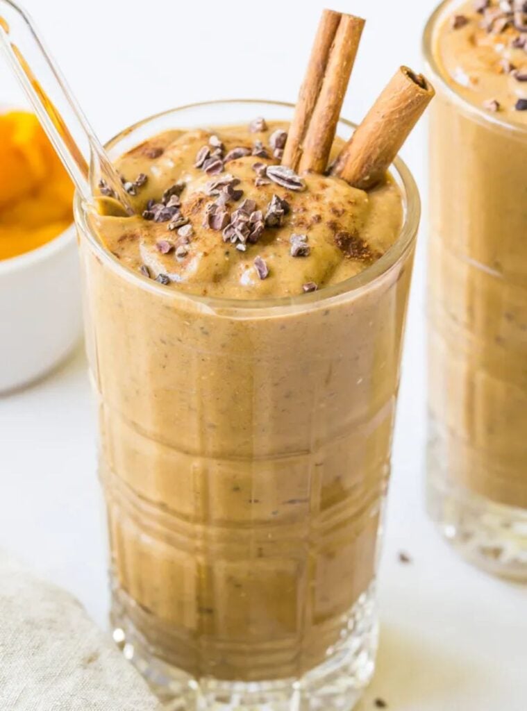 banana pumpkin smoothie with spices, quick fall drink recipe