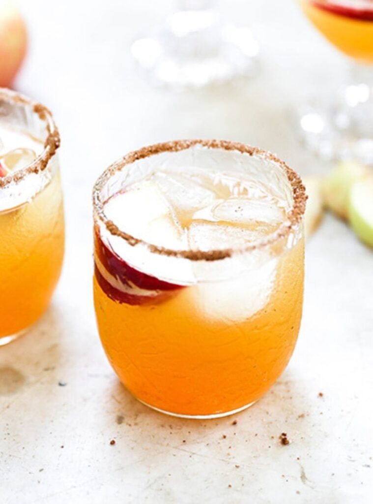 17 Apple Cider Ginger Beer Cocktail Recipe apple cider new years eve cocktails cozy