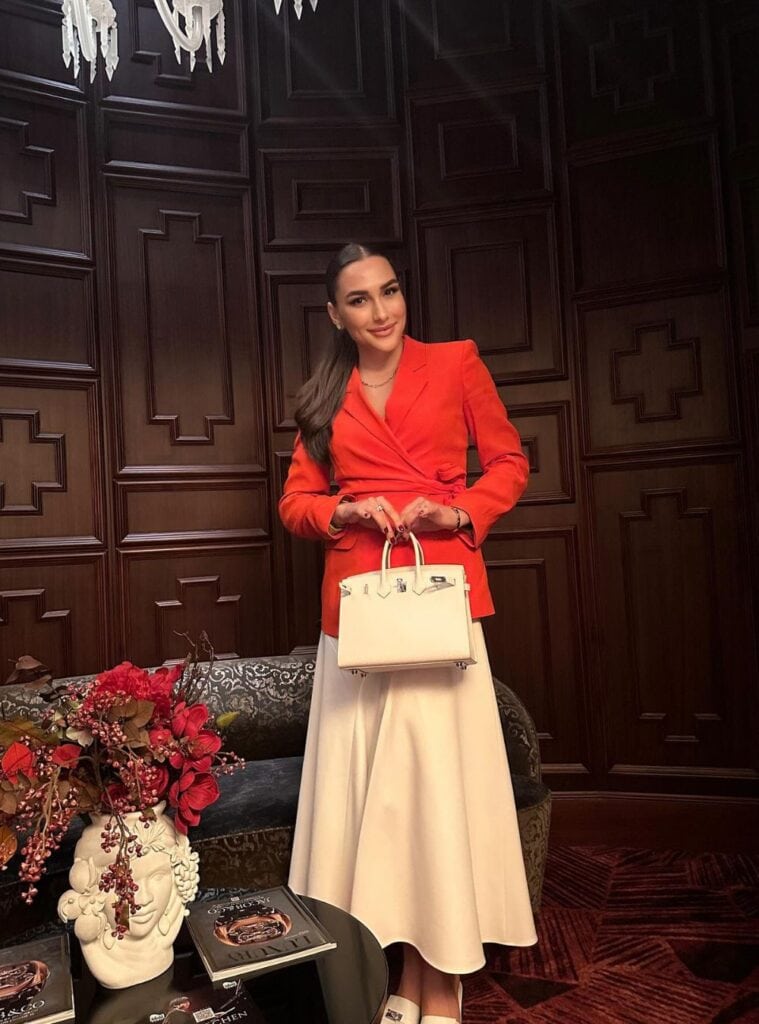 19 Red Wrap Blazer White Full Midi Skirt White Handbag Red Slingbacks cute christmas outfit ideas red wrap blazer white midi skirt