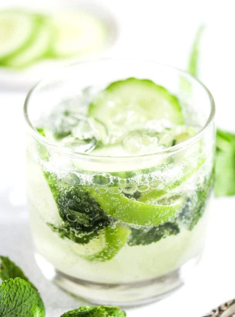 20 Refreshing Mint Cocktail with Gin Lime mint gin new years eve cocktails