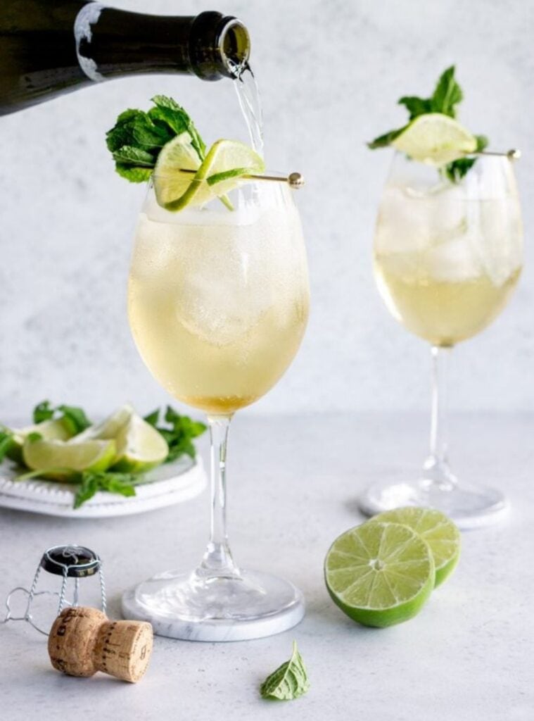 4 Sparkling Hugo Cocktail with Elderflower Mint hugo elderflower christmas party cocktails option