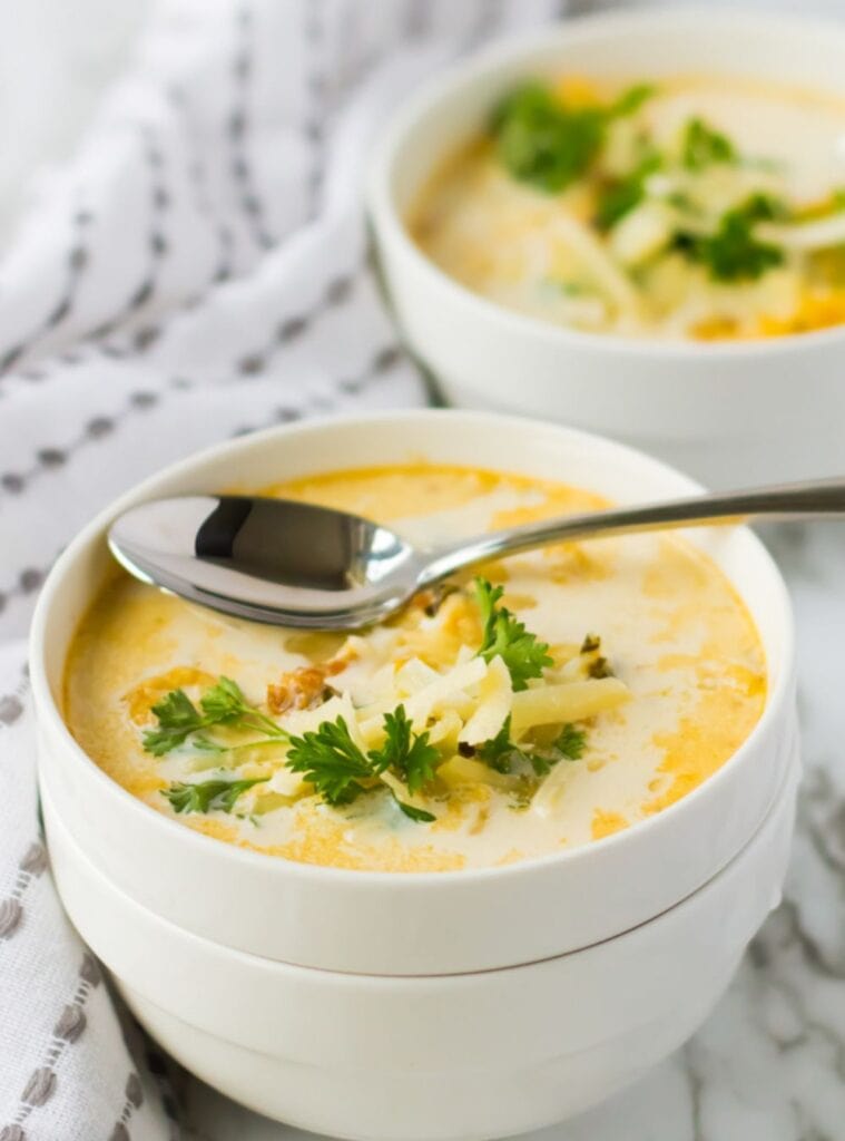 6 Easy Crockpot Zuppa Toscana creamy zuppa toscana winter crockpot soup recipe