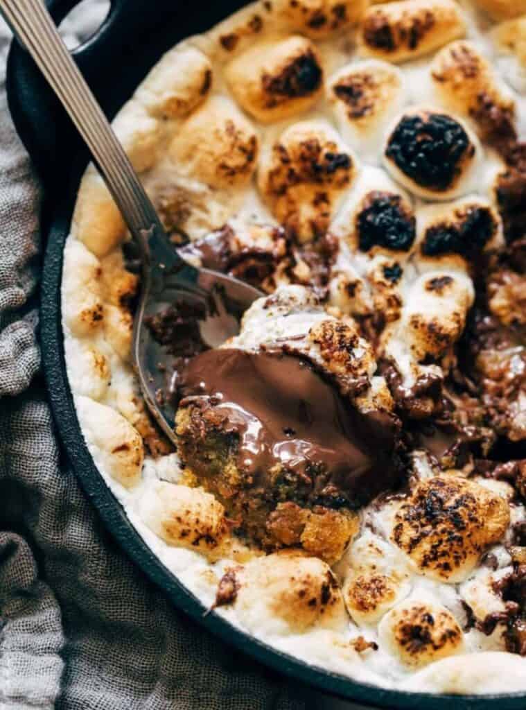 16 Deep Dish Smores Bowls Recipe s’mores dessert bowls with toasted marshmallows, christmas party dessert