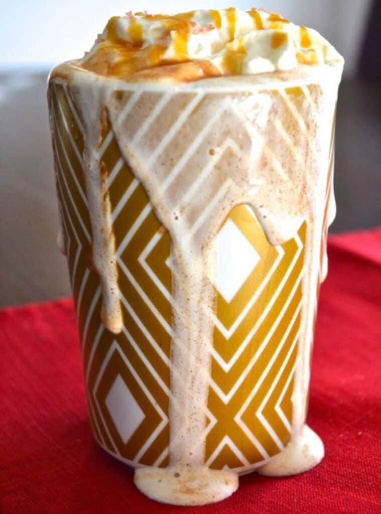 8 Creamy Butterscotch Hot Drink – Sweet Winter Comfort 1 butterscotch hot chocolate, cozy warm winter drink