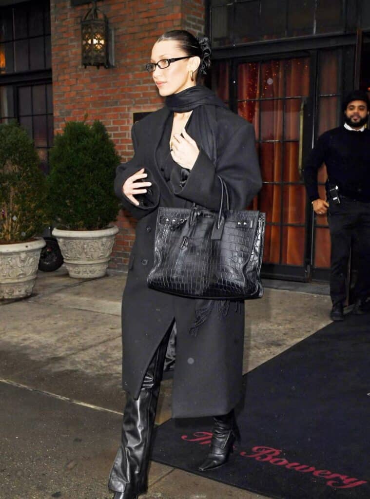 21 Oversized Black Wool Coat Leather Trousers Croc Effect Tote Bag oversized black wool coat styled with leather trousers for elevated winter outfits for europe