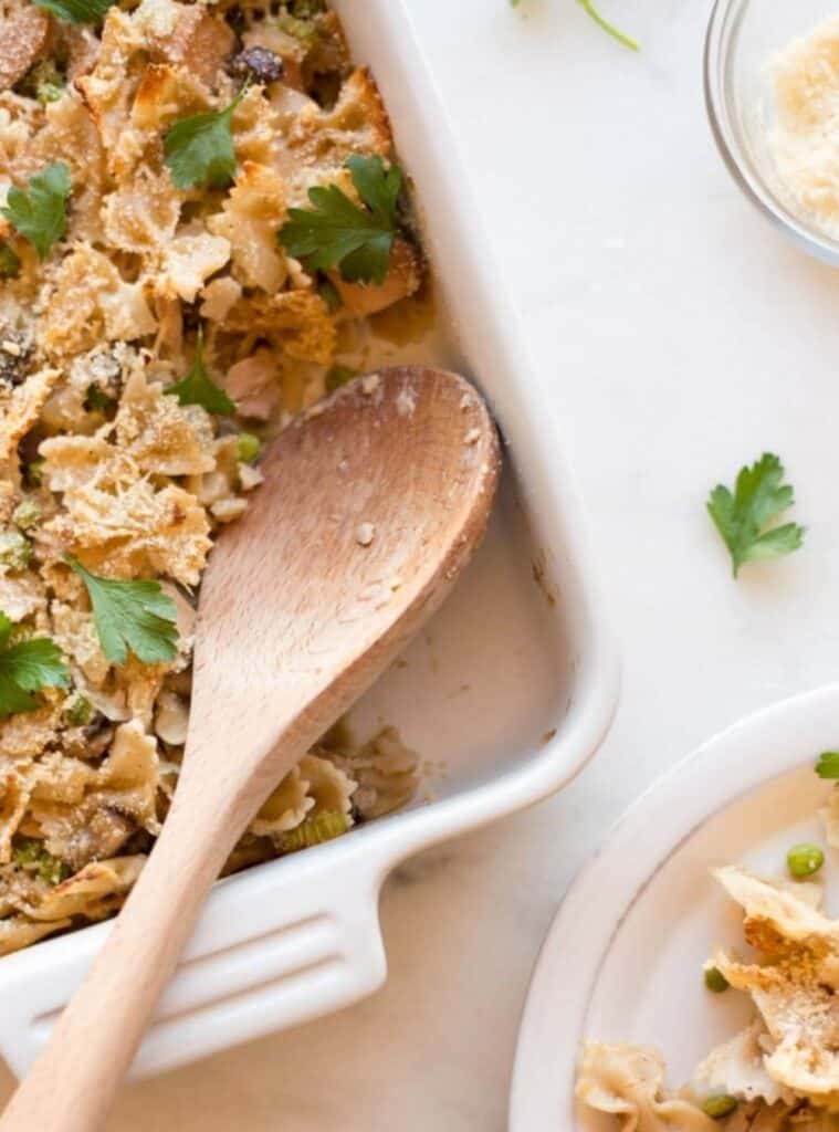 9 Healthy Tuna Noodle Casserole for Cozy Comfort Dinners creamy tuna noodle casserole with noodles